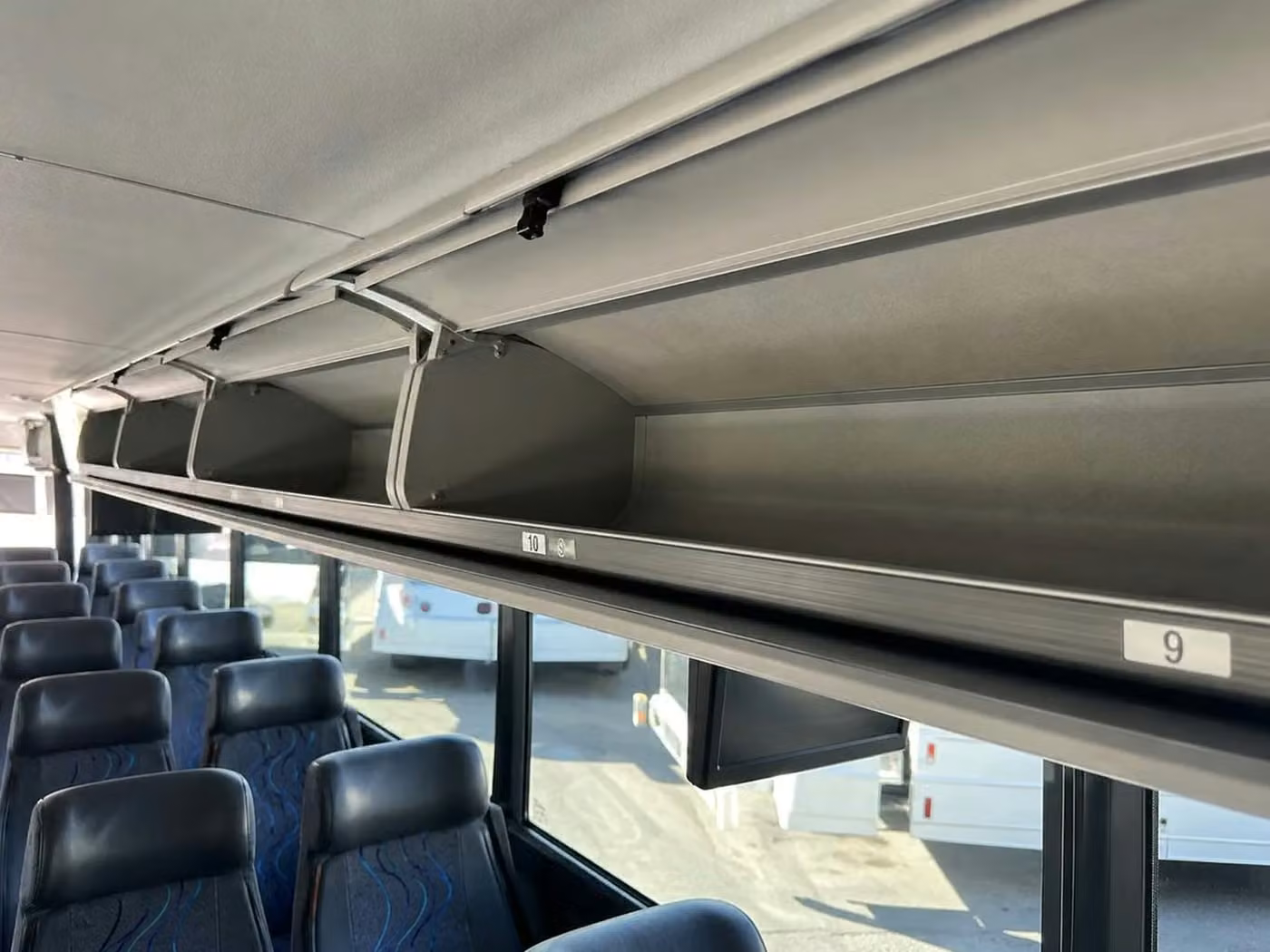 stockbridge 25 passenger minibus overhead storage
