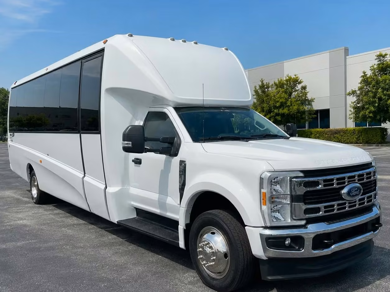 stockbridge 25 passenger minibus rental