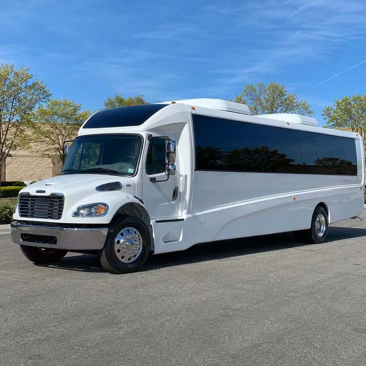 stockbridge 28 passenger minibus rental