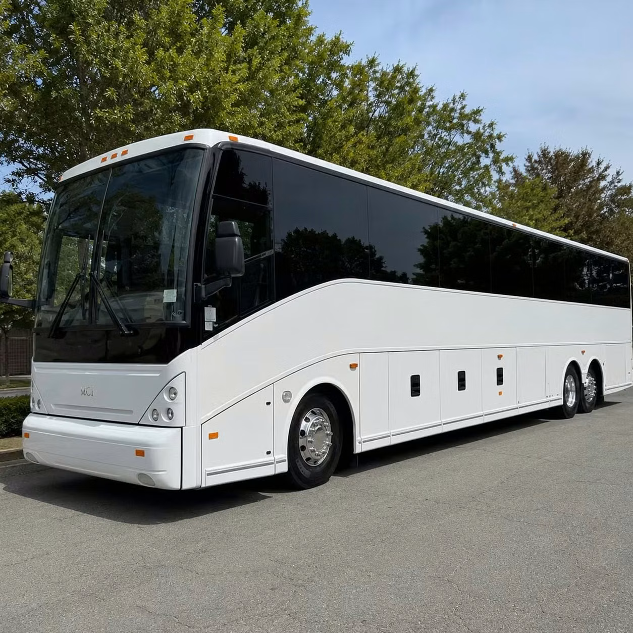 stockbridge ada accessible stockbridge employee charter bus rentals