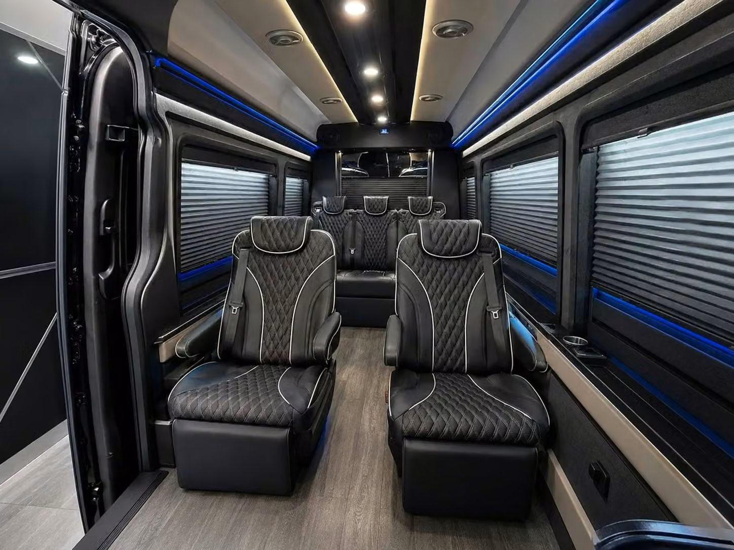 stockbridge book stockbridge charter buses and minibuses for airport travel in minutes