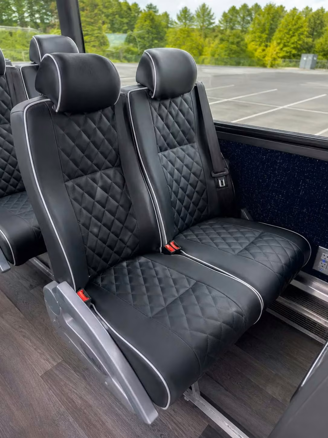 stockbridge charter bus reclining seats