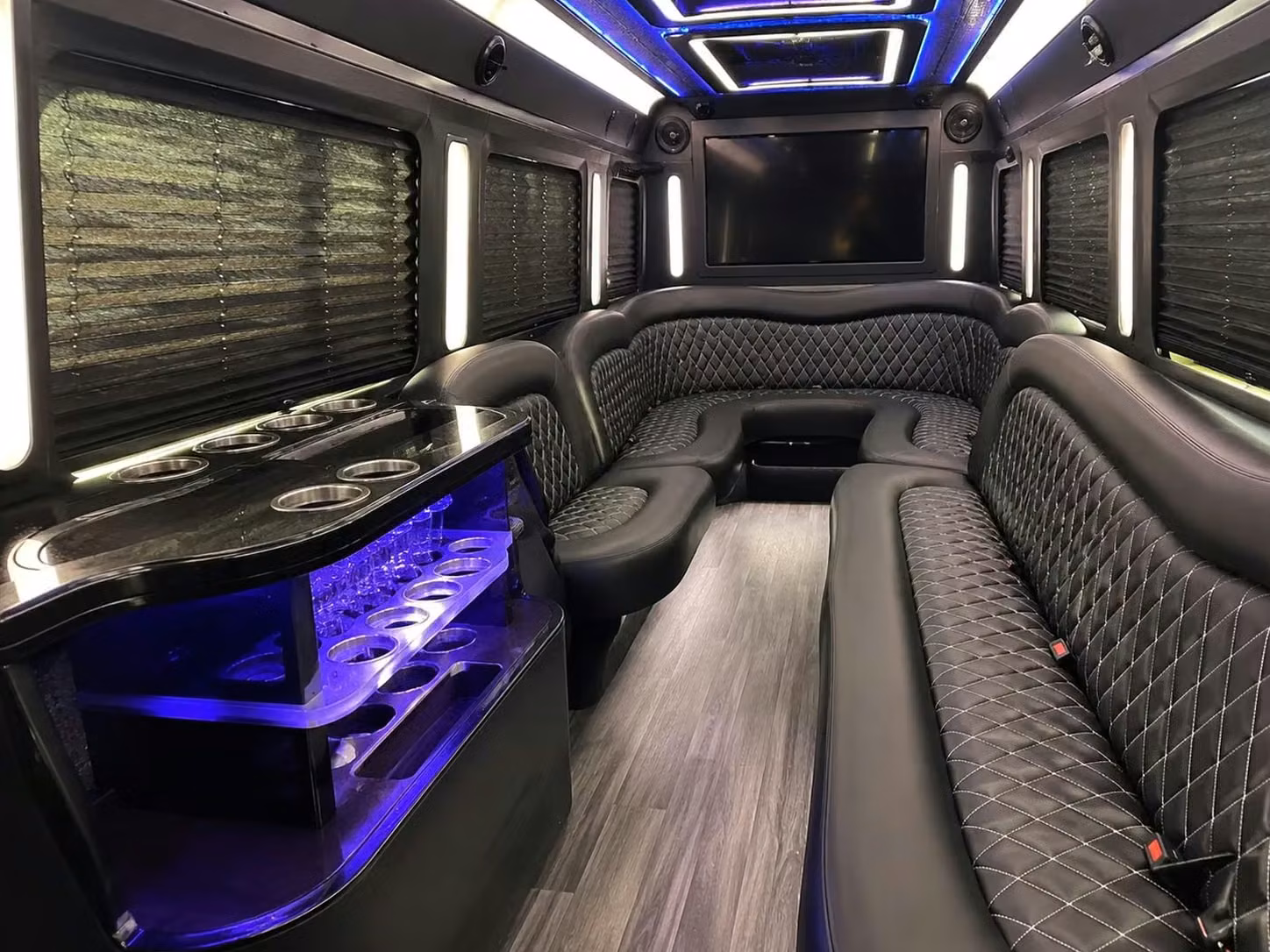 stockbridge hourly round trip and all night prom bus packages in stockbridge