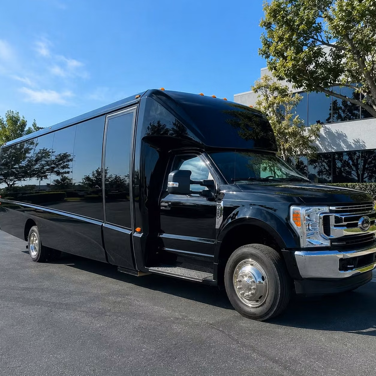 stockbridge prom and homecoming party buses in stockbridge